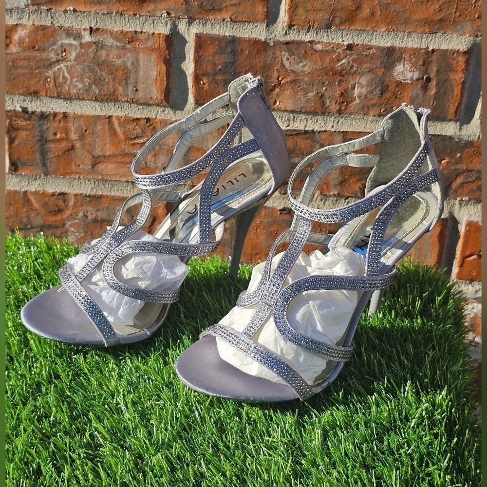 Liliana Silver Studded Criss Cross Open Toe High Heels, Women's Size 8.5